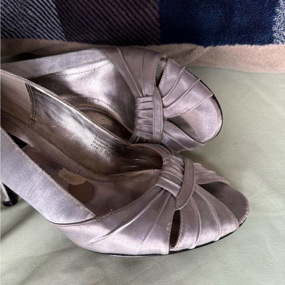 Style and Co // Silver Heels // Peep Toe // Women’s 6.5